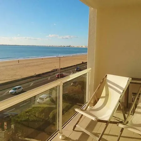 Vue Mer, Terrasse, 3 Chambres, Tout A Pieds!