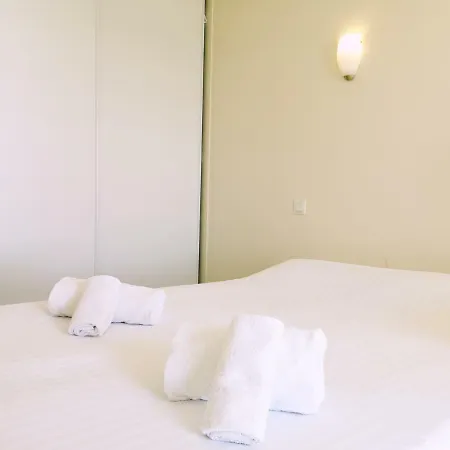 דירה Vue Mer, Terrasse, 3 Chambres, Tout A Pieds! פורנישי